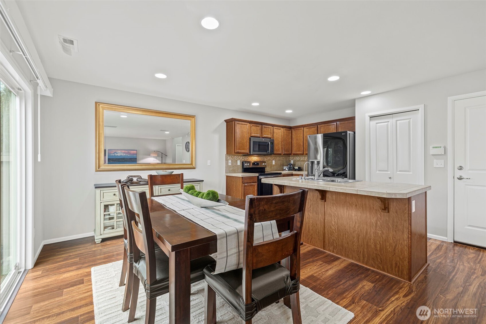 18102 31st Avenue Southeast Bothell, WA 98012 - Photo 7 of 35