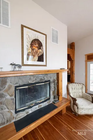 $1,500,000 | 2050 East Medicine Wheel Lane, King Hill, ID 83633