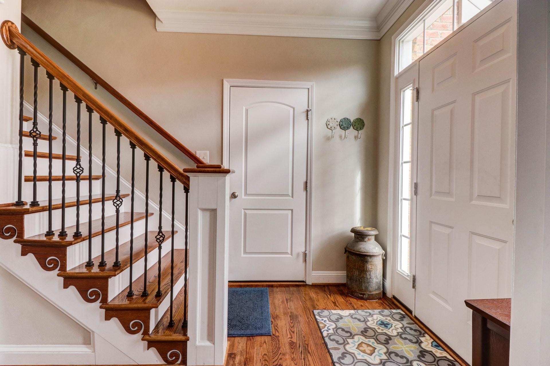 8350 Barrens Road Roanoke, VA 24019 - Photo 3 of 33 Foyer