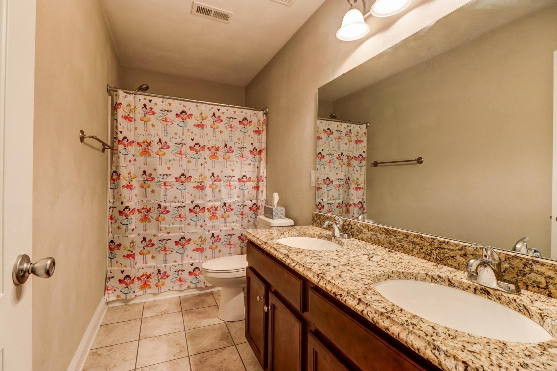 8350 Barrens Road Roanoke, VA 24019 - Photo 22 of 33 Hall Bathroom