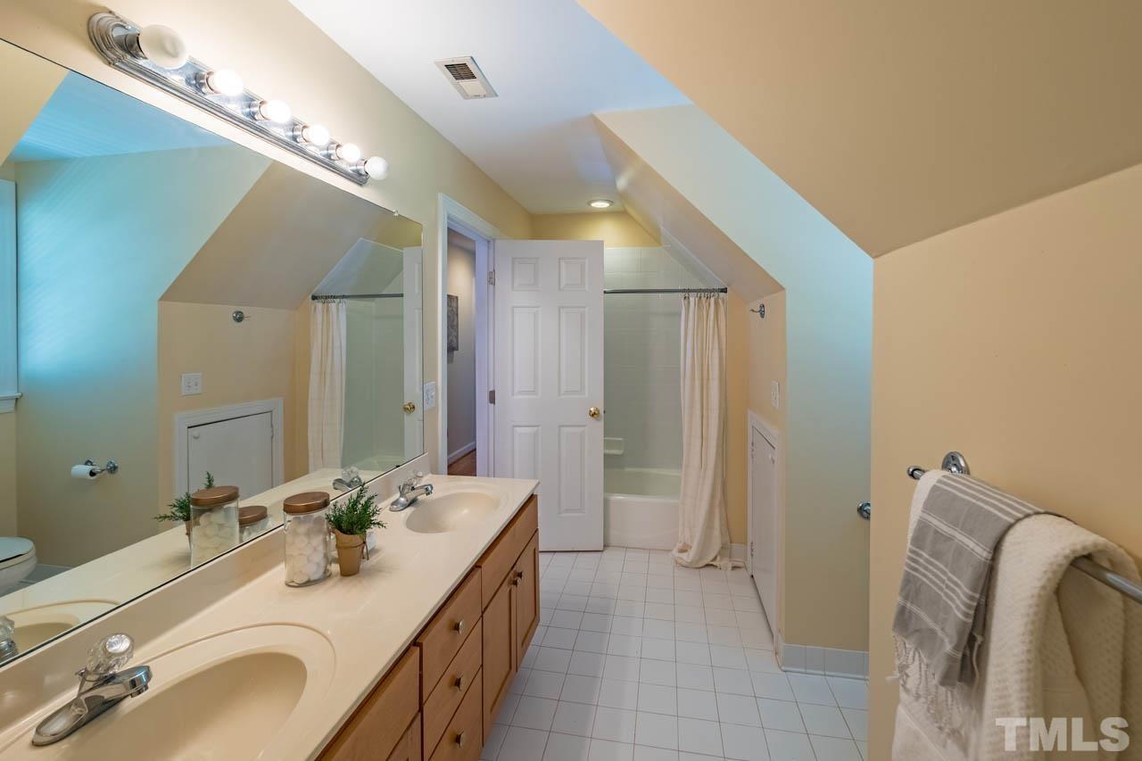 2001 Lacebark Lane Raleigh, NC 27613 - Photo 19 of 30