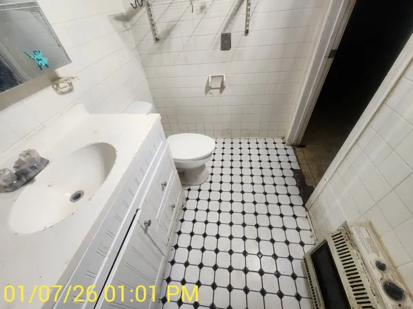 $100,000 | 230 Kansas Street, Bacliff, TX 77518