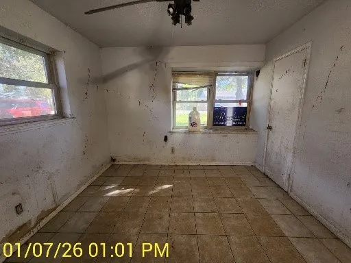 $100,000 | 230 Kansas Street, Bacliff, TX 77518
