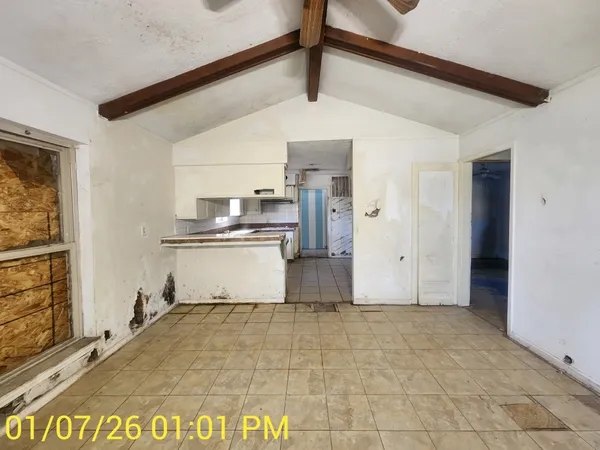 $100,000 | 230 Kansas Street, Bacliff, TX 77518