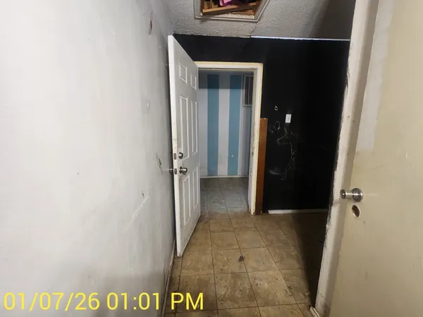 $100,000 | 230 Kansas Street, Bacliff, TX 77518