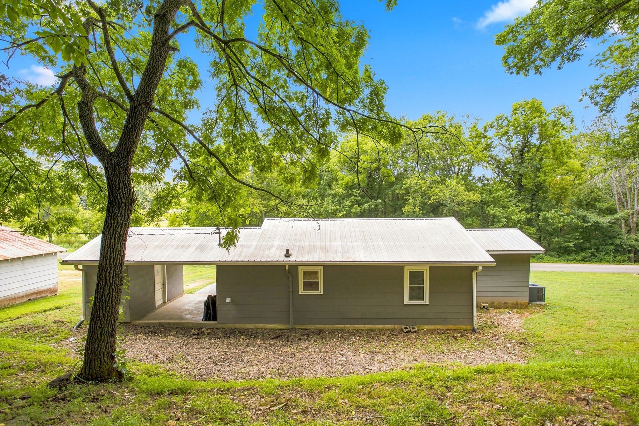 4854 Dry Fork Road Hampshire, TN 38461 - Photo 21 of 22 Gallery Image 21