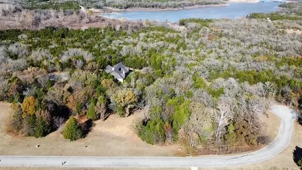 $38,000 | 49 North Oakmont Court, Gordonville, TX 76245