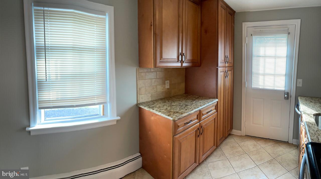 412 Exton Road Hatboro, PA 19040 - Photo 4 of 15 Gallery Image 4