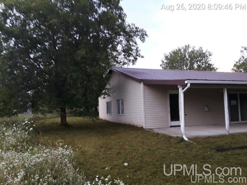 8077 Co Road Gladstone, MI 49837 - Photo 9 of 21