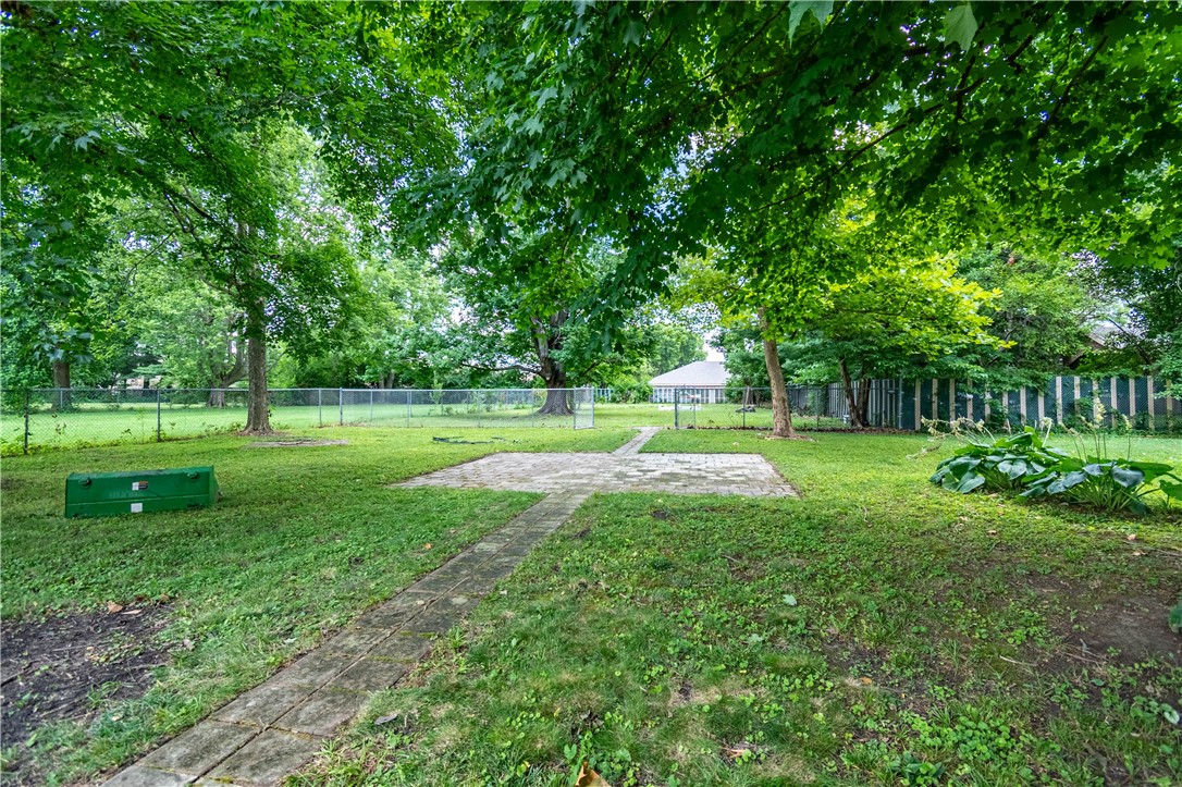 320 East Maryland Heights Road Decatur, IL 62526 - Photo 20 of 24