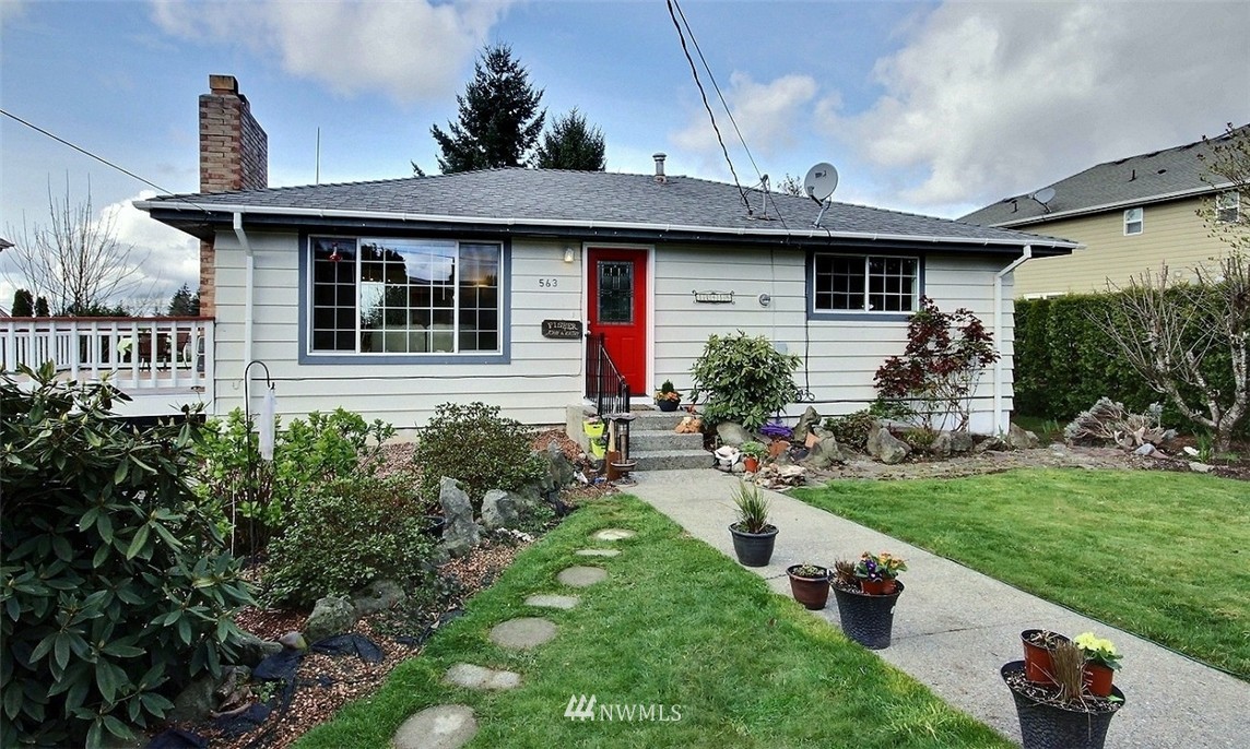 563 Orcas Avenue Northeast Renton, WA 98059 - Photo 2 of 25 Gallery Image 2