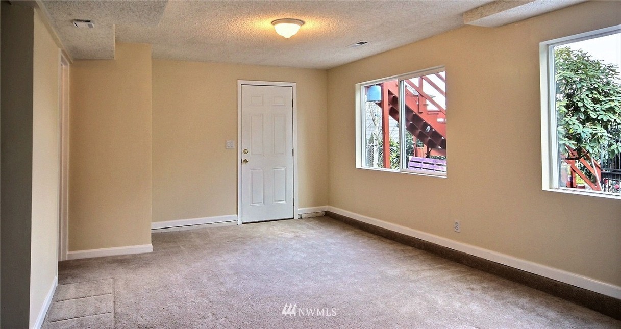 563 Orcas Avenue Northeast Renton, WA 98059 - Photo 13 of 25 Gallery Image 13
