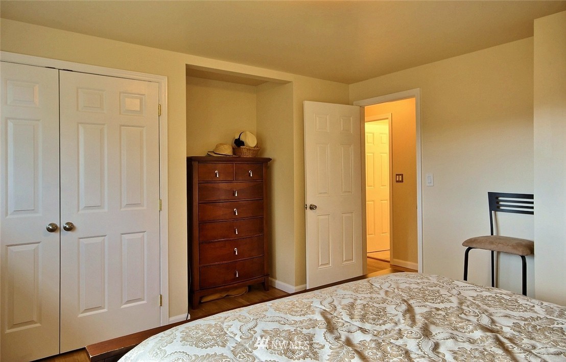 563 Orcas Avenue Northeast Renton, WA 98059 - Photo 10 of 25 Gallery Image 10