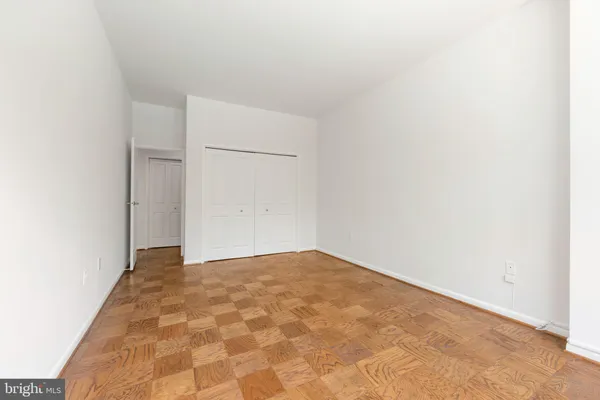 $289,000 | 10500 Rockville Pike, Unit M11, Rockville, MD 20852