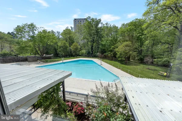 $289,000 | 10500 Rockville Pike, Unit M11, Rockville, MD 20852