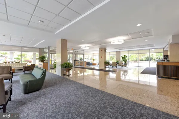 $289,000 | 10500 Rockville Pike, Unit M11, Rockville, MD 20852