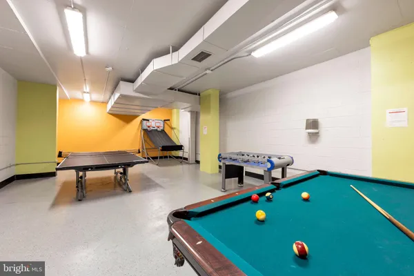 $289,000 | 10500 Rockville Pike, Unit M11, Rockville, MD 20852
