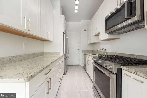 $289,000 | 10500 Rockville Pike, Unit M11, Rockville, MD 20852