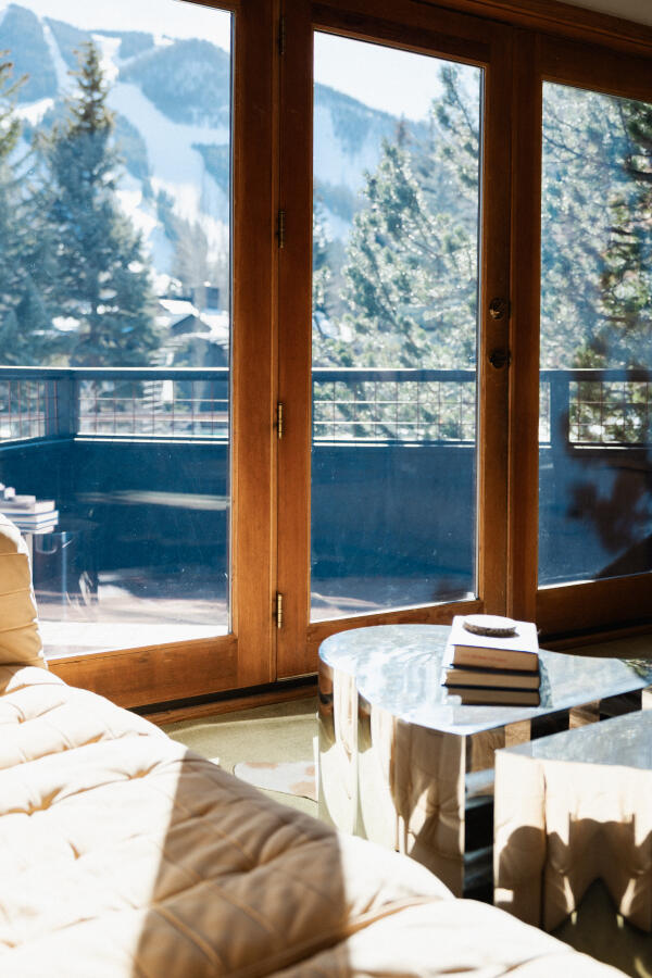 208 Georginia Road, Unit A Ketchum, ID 83340 - Photo 24 of 60 Living Room