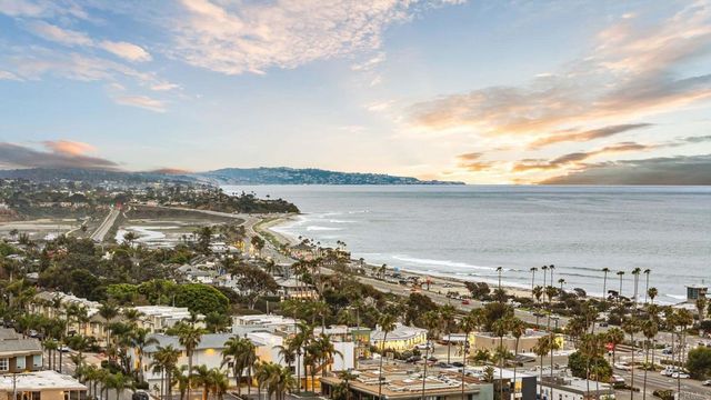 $4,645,000 | 2052 Montgomery Avenue, Cardiff-by-the-Sea, CA 92007