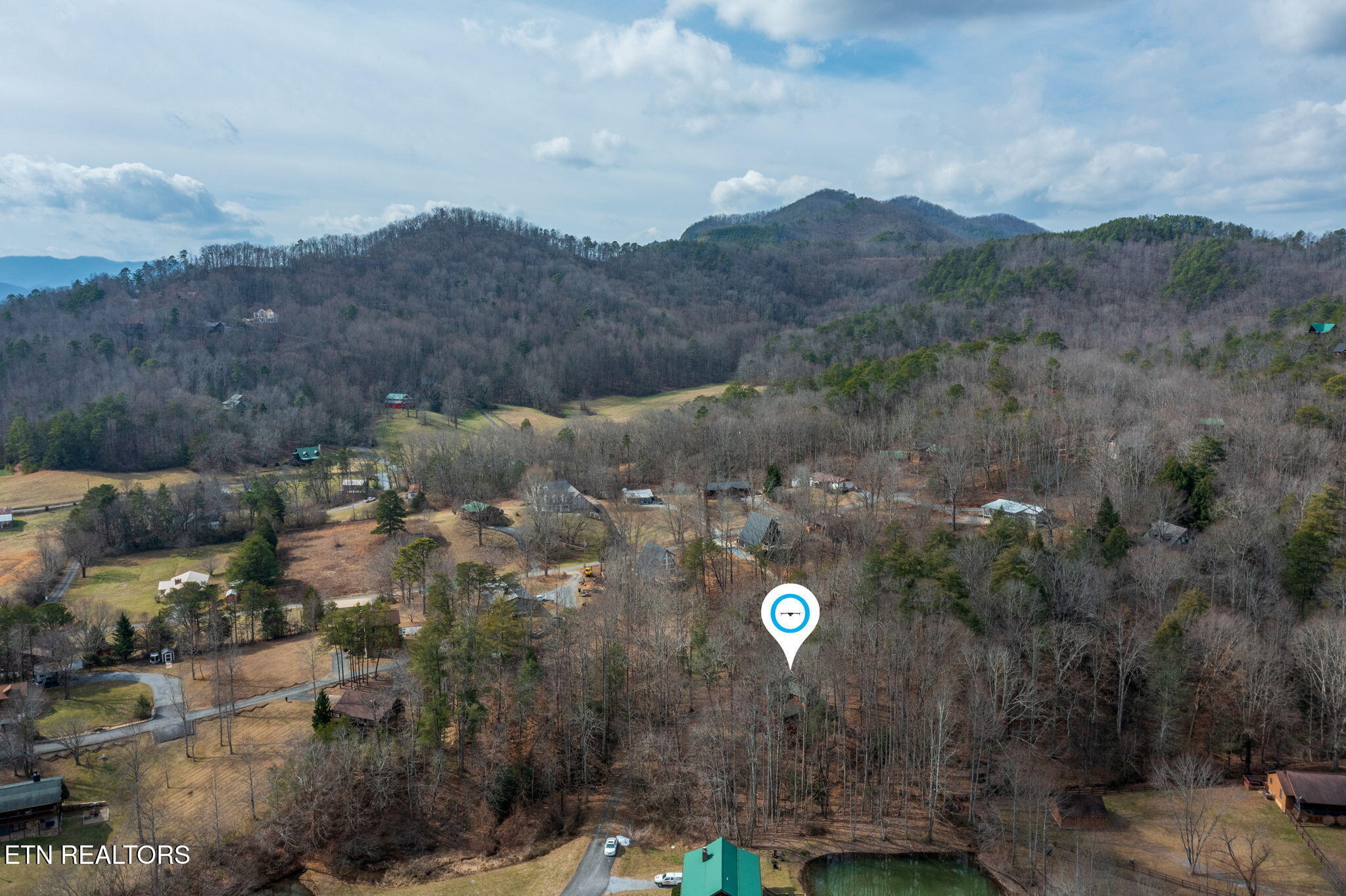 4020 Tomahawk Way Sevierville, TN 37862 - Photo 38 of 49 homesandvideos aerials-14246m