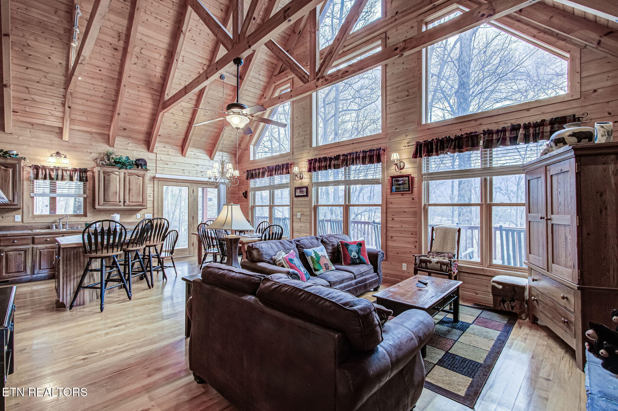 4020 Tomahawk Way Sevierville, TN 37862 - Photo 5 of 49 IMG_3556