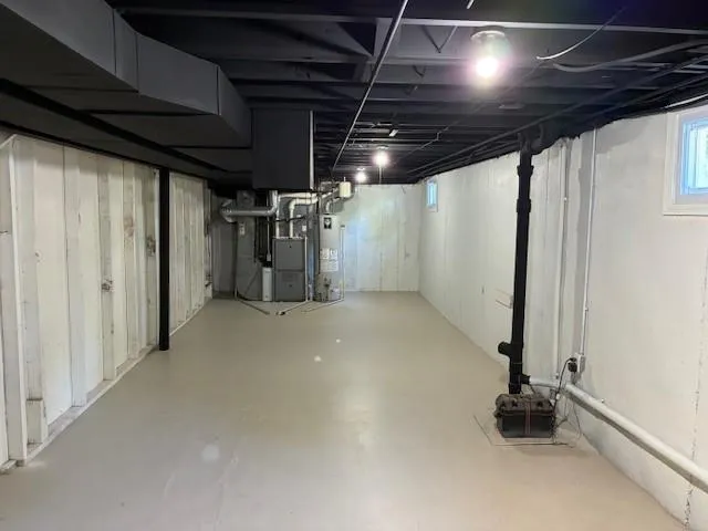 $489,000 | 6101 West 99th Street, Overland Park, KS 66207