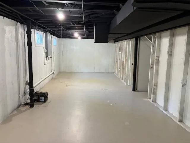 $489,000 | 6101 West 99th Street, Overland Park, KS 66207