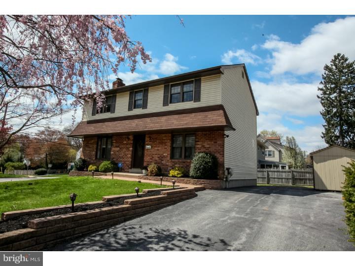 222 Carr Circle Springfield, PA 19064 - Photo 1 of 25 Exterior Front