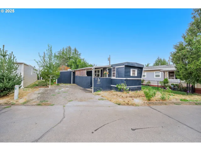 $30,000 | 2400 Southeast Stratus Avenue, Unit 32, McMinnville, OR 97128