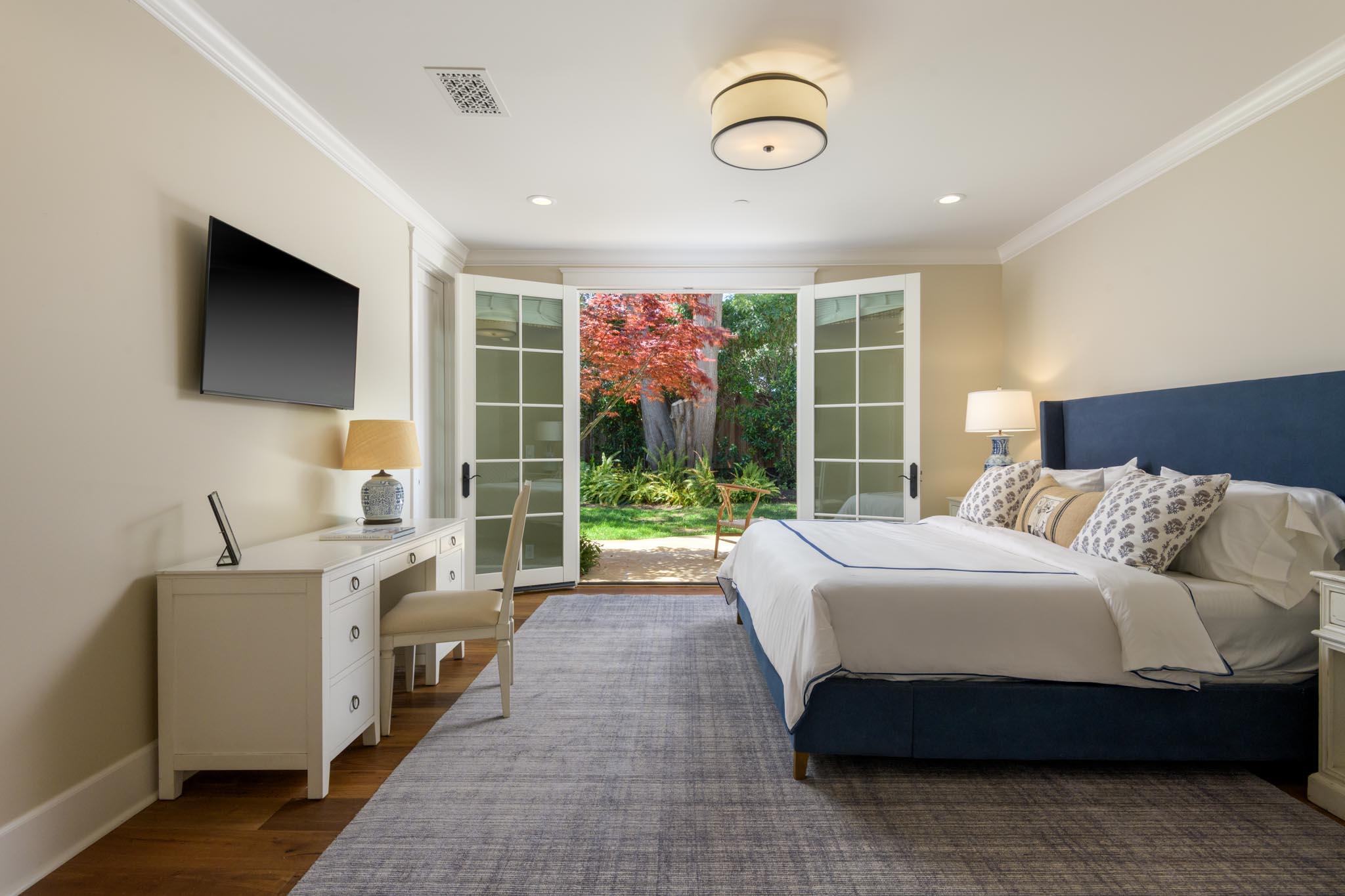 521 Santa Rosa Lane Montecito, CA 93108 - Photo 17 of 30 Guest Bedroom