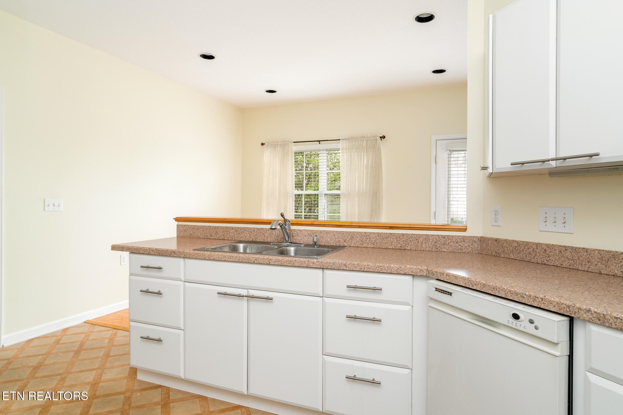 116 West Gettysburg Avenue Oak Ridge, TN 37830 - Photo 13 of 36 Gallery Image 13