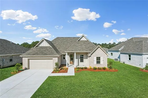 $409,000 | 72665 Robindale Drive, Covington, LA 70435