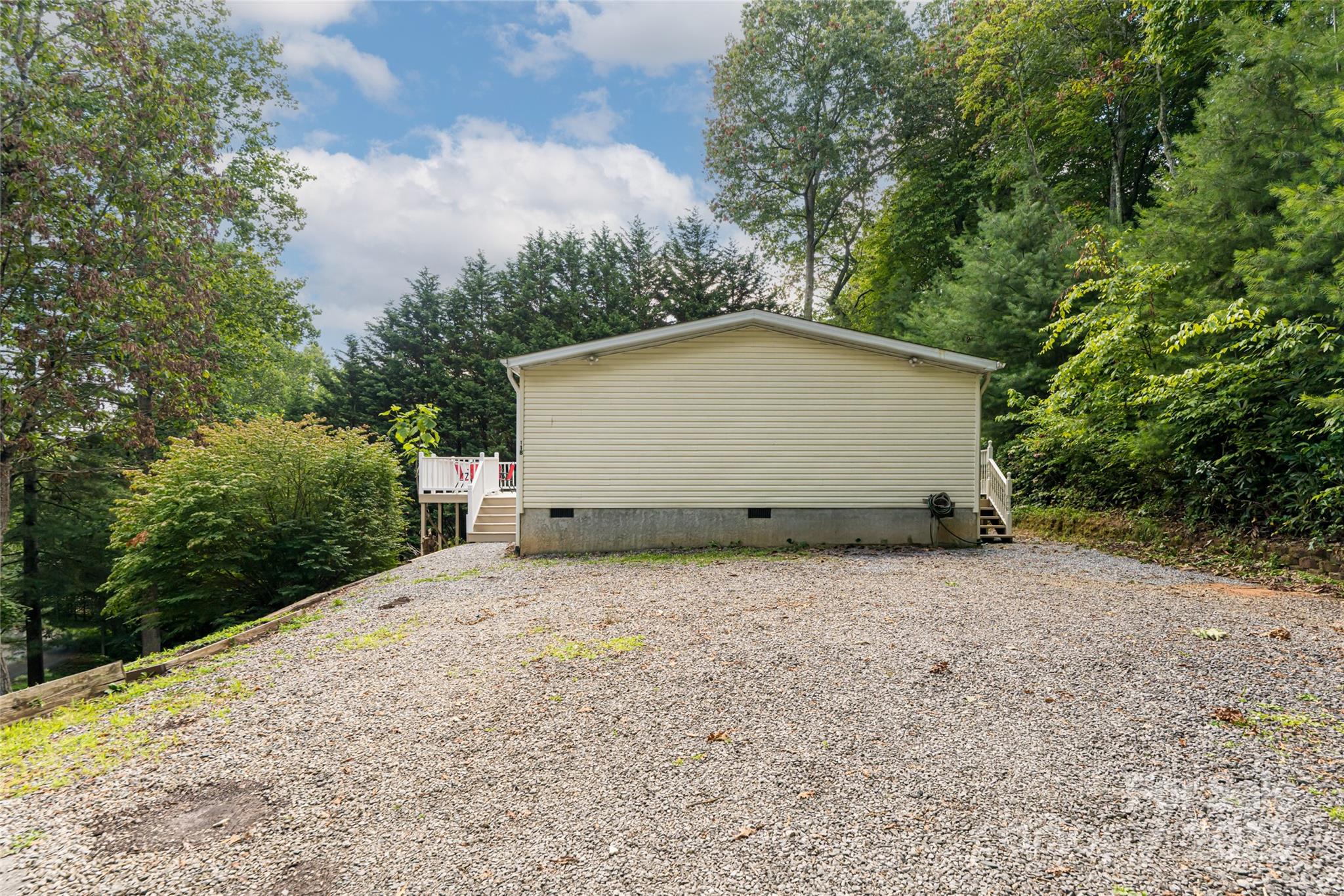 118 Reeves Road Leicester, NC 28748 - Photo 36 of 42 Gallery Image 36