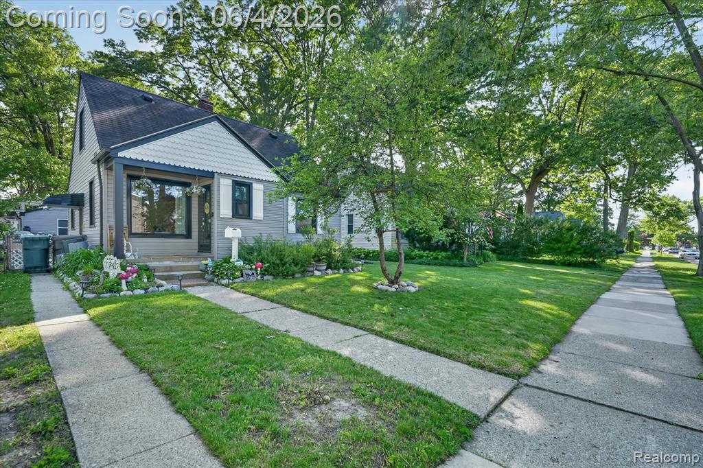 22729 Cleveland Street Dearborn, MI 48124 - Photo 1 of 32