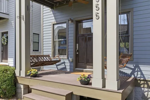 $550,000 | 355 Sylvan Park Lane, Nashville, TN 37209