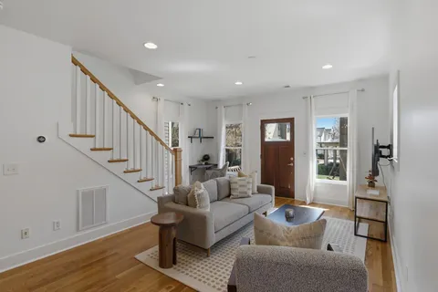 $550,000 | 355 Sylvan Park Lane, Nashville, TN 37209