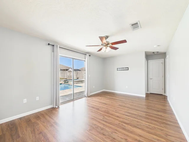 $399,900 | 5452 Lee Farm Boulevard, Crestview, FL 32536