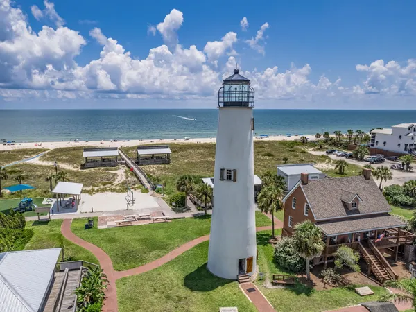 $149,900 | 865 East Pine Avenue, Eastpoint, FL 32328