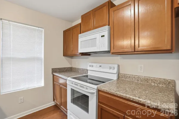 $2,400 | 7530 Fowler Springs Lane, Charlotte, NC 28212