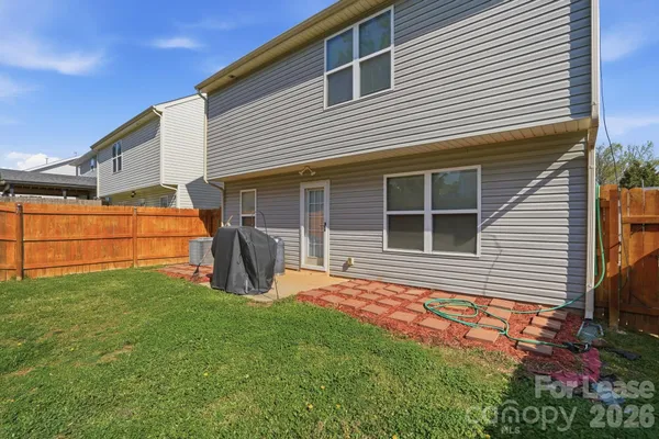 $2,400 | 7530 Fowler Springs Lane, Charlotte, NC 28212
