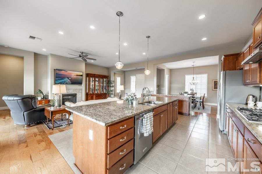 2114 Niatross Lane Reno, NV 89521 - Photo 14 of 40 Photo 14