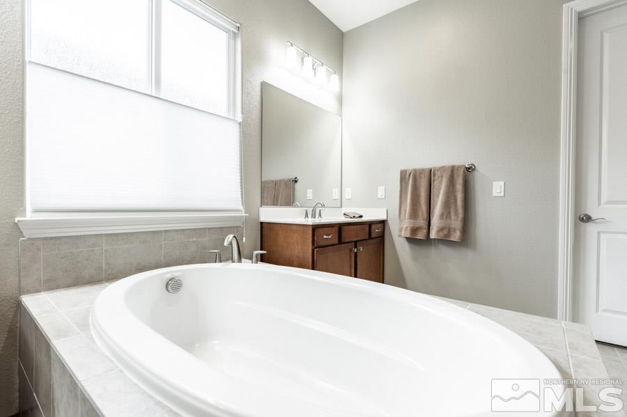 2114 Niatross Lane Reno, NV 89521 - Photo 21 of 40 Photo 21