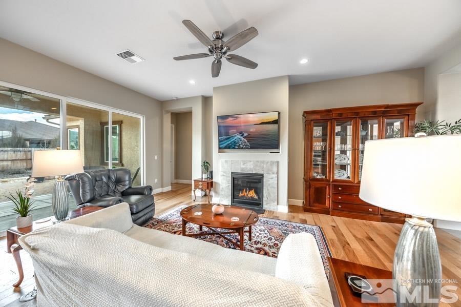 2114 Niatross Lane Reno, NV 89521 - Photo 5 of 40 Photo 5