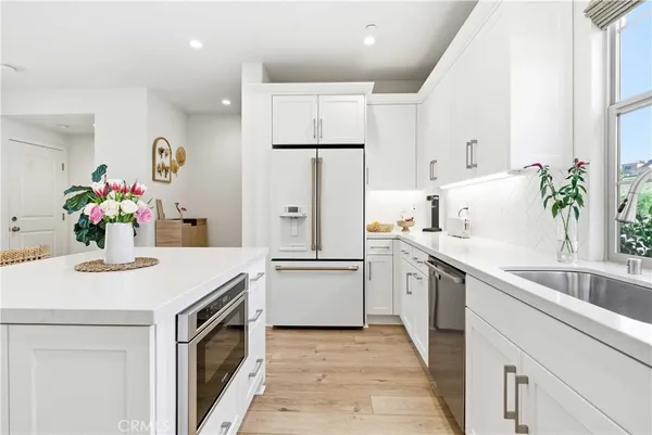 $4,950 | 107 Landroute, Irvine, CA 92618