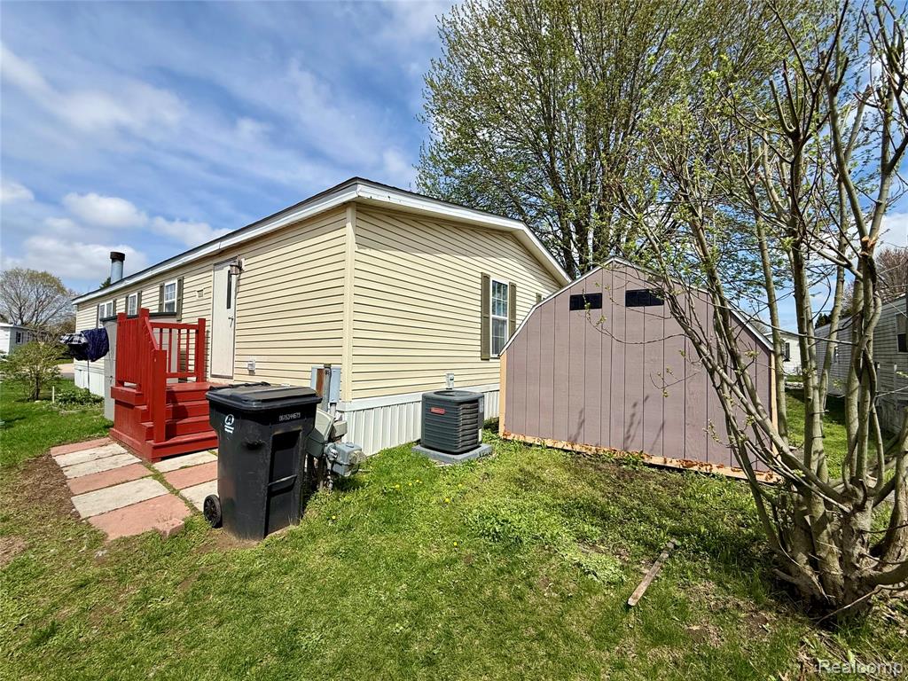 6988 McKean Road Ypsilanti, MI 48197 - Photo 19 of 21