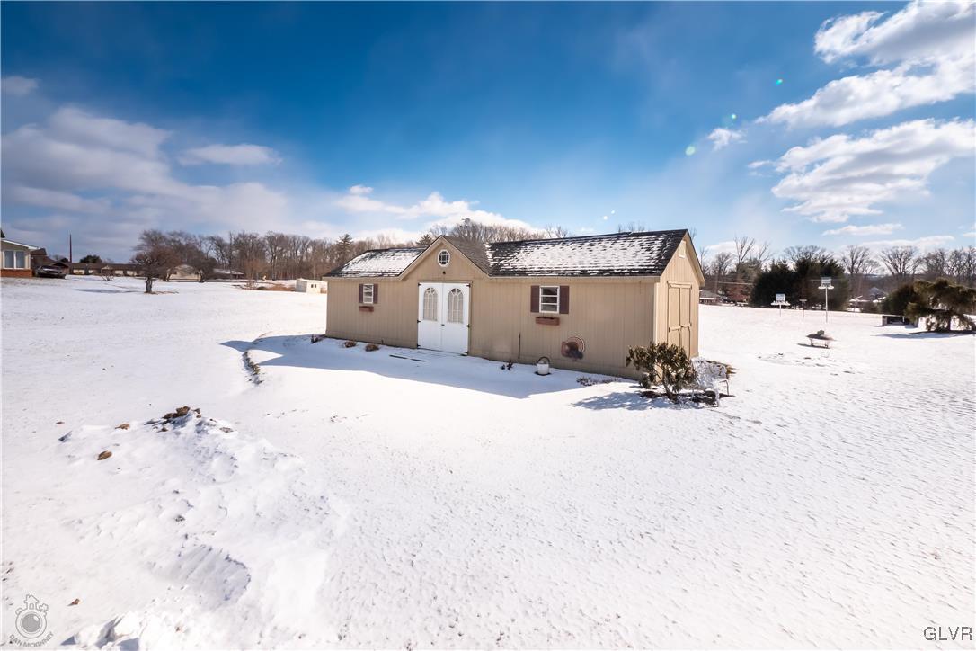 4050 Mountain Road Slatington, PA 18080 - Photo 23 of 27 Gallery Image 23