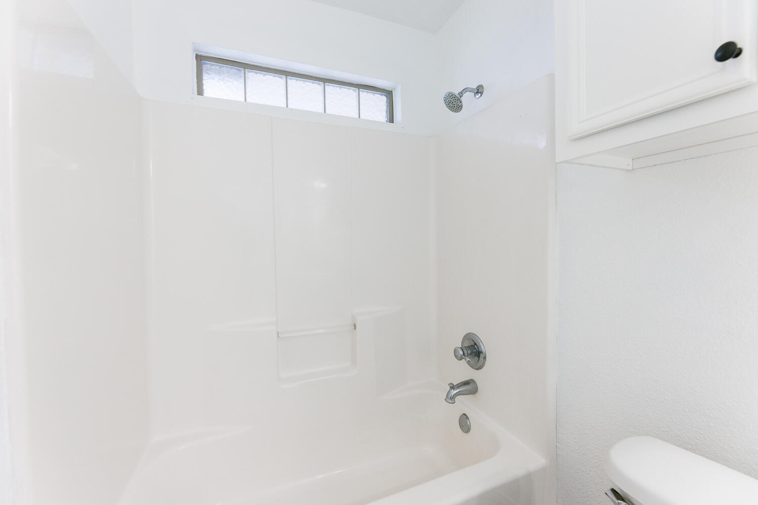 6906 37th Street Lubbock, TX 79407 - Photo 37 of 50 Hall Bathroom