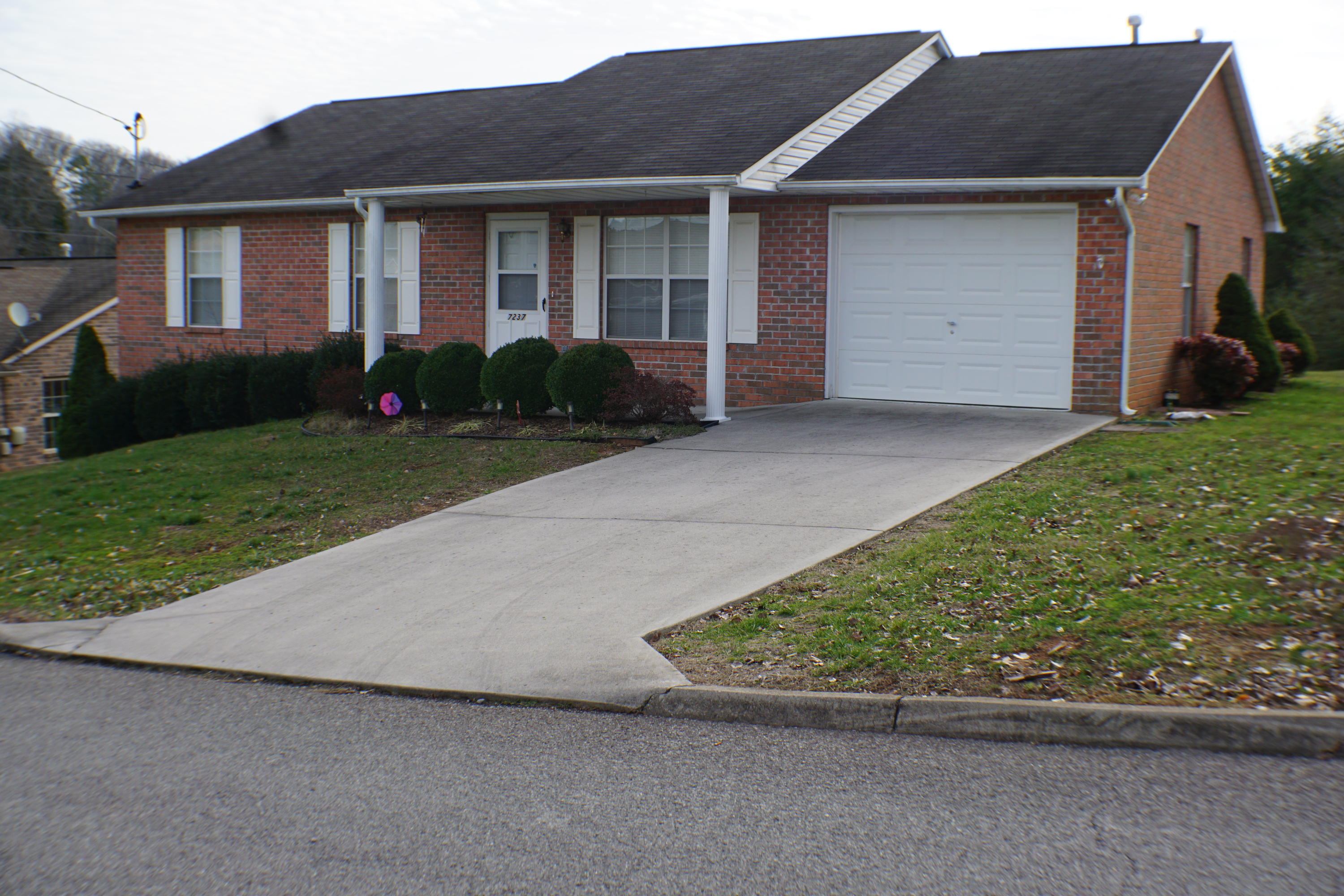 7237 Agatha Road Corryton, TN 37721 - Photo 1 of 15 DSC00020