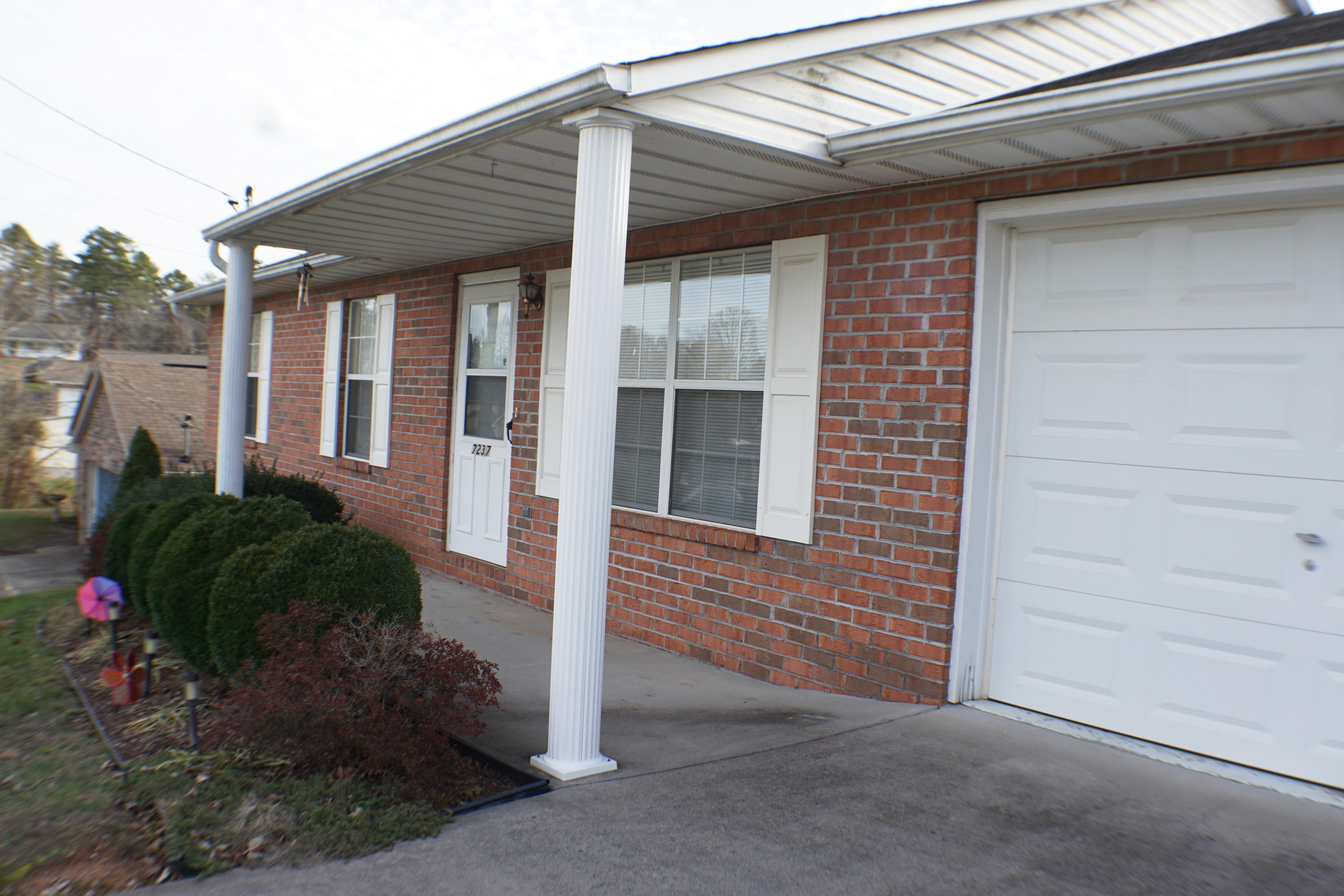 7237 Agatha Road Corryton, TN 37721 - Photo 2 of 15 DSC00027